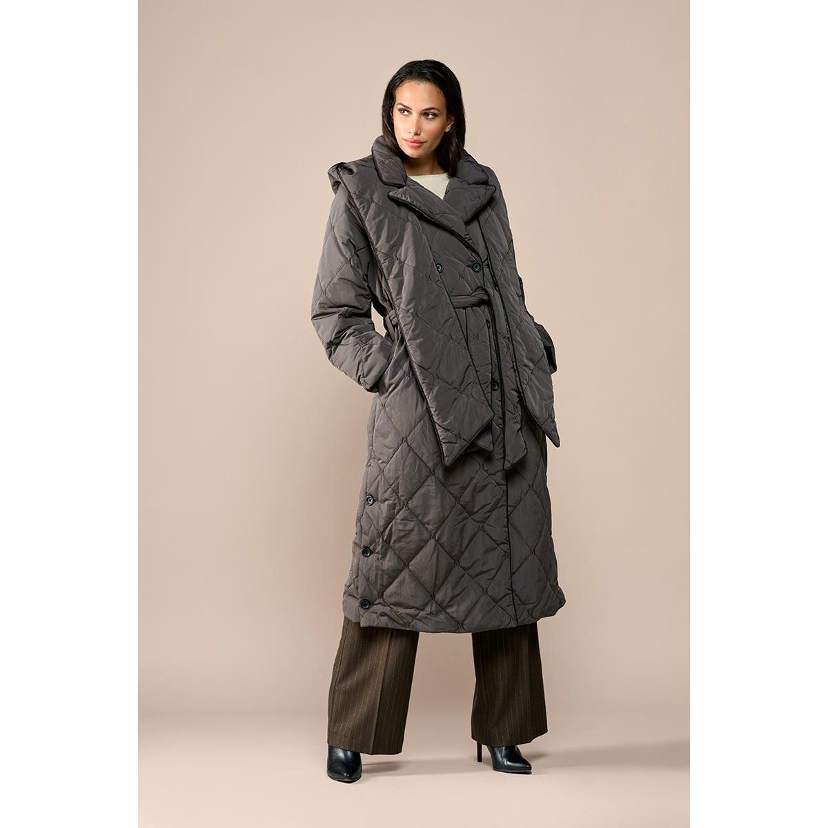 Gesteppter Trenchcoat mit abnehmbarer Kapuze