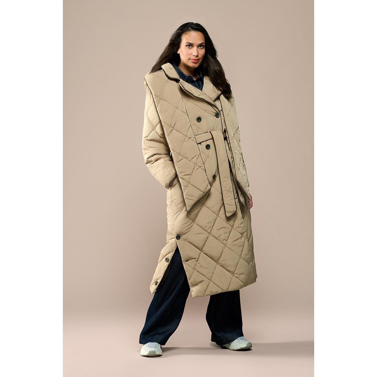 Gesteppter Trenchcoat mit abnehmbarer Kapuze