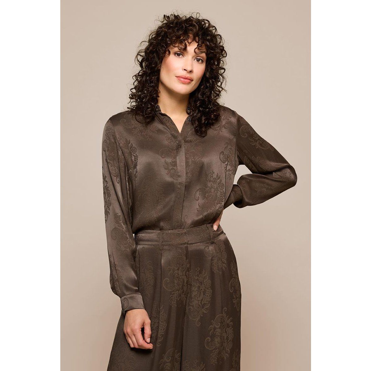 Elegante dunkelbraune Jacquard Bluse