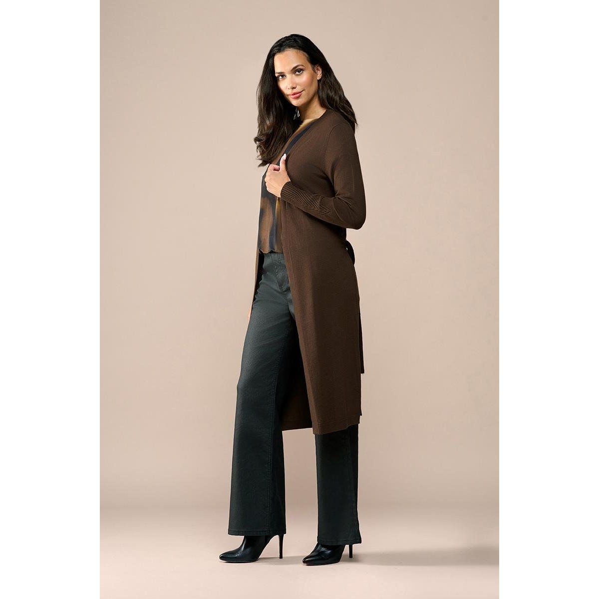 Elegante, lange Strickjacke mit Gürtel