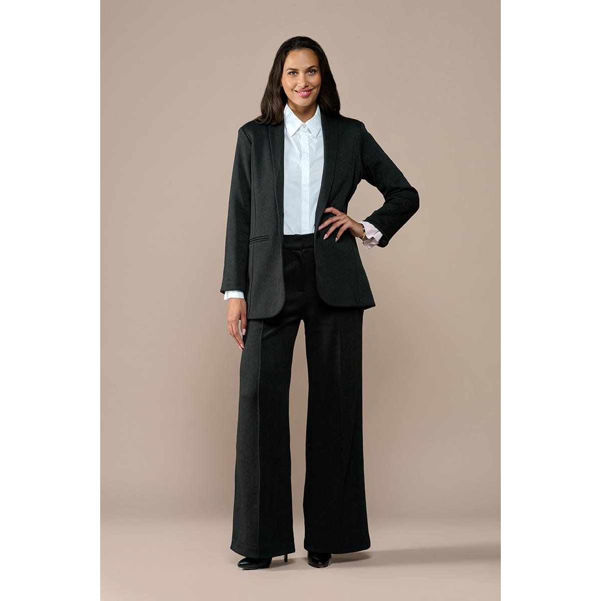 Klassischer, einreihiger schwarzer Blazer