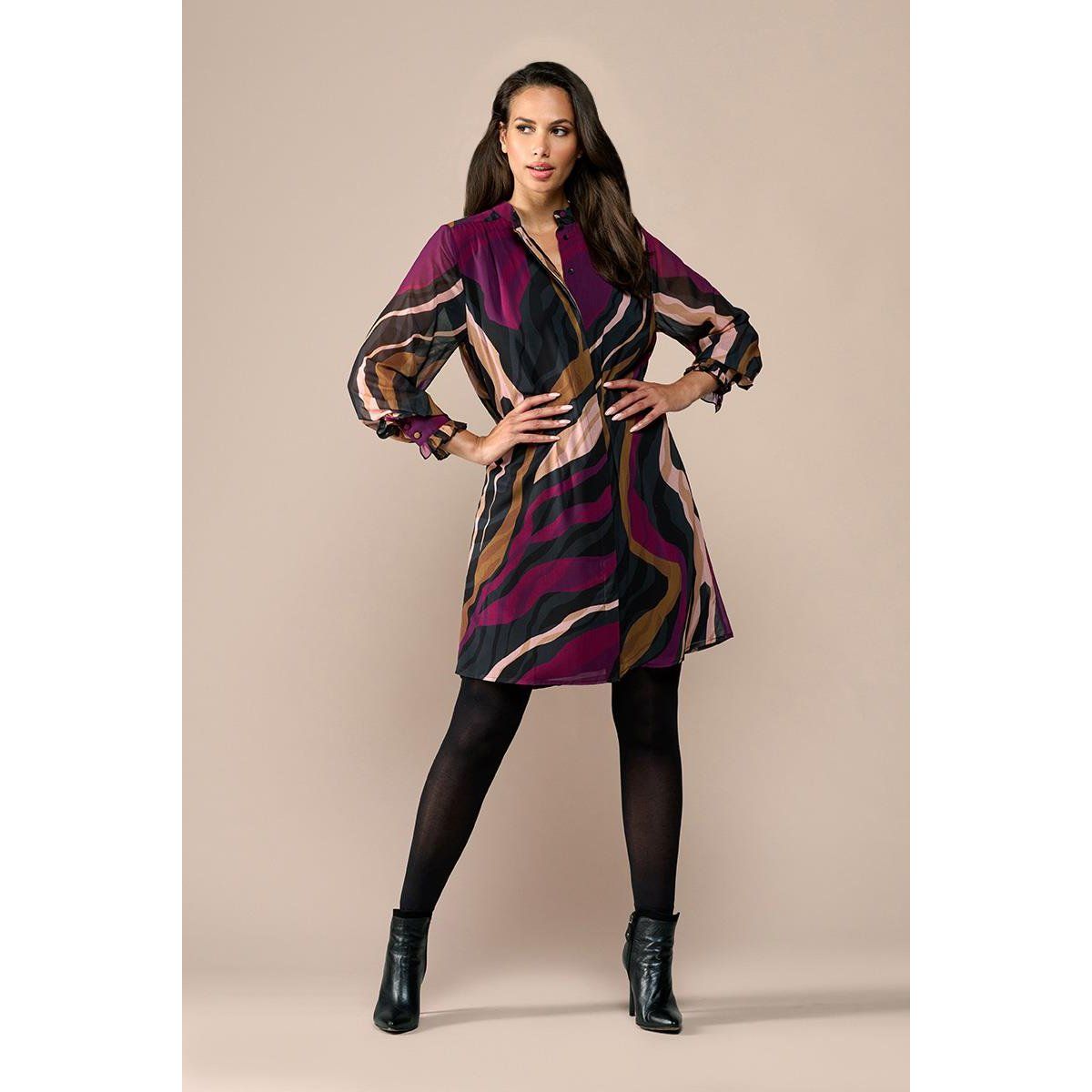 Tunika-Kleid mit abstraktem Print