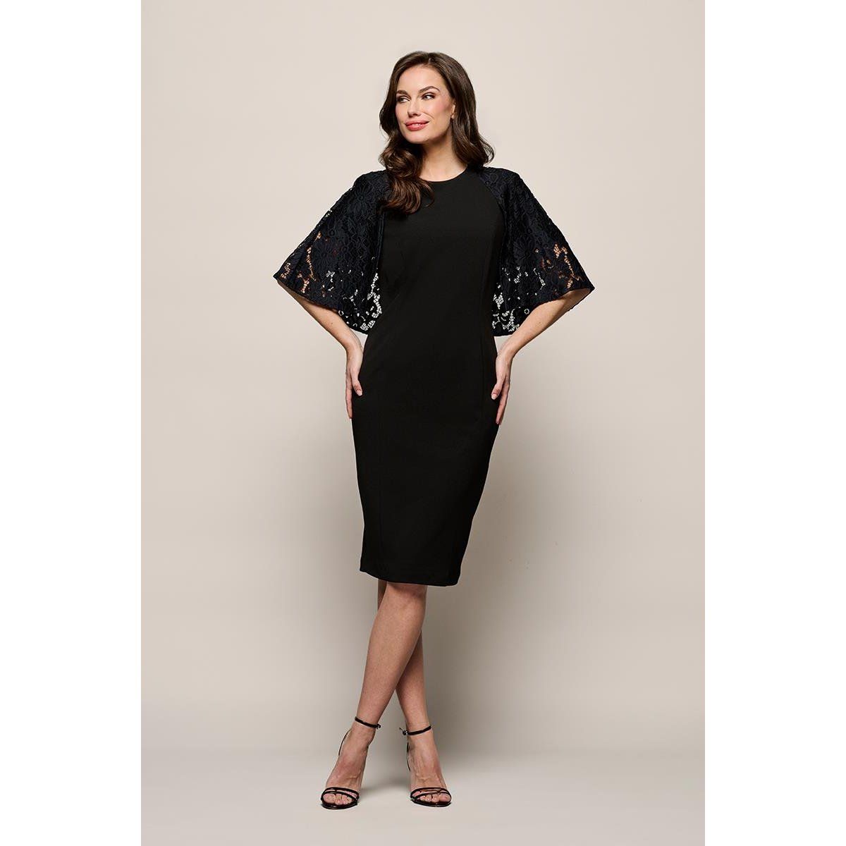 Elegantes schwarzes Etuikleid mit Cape