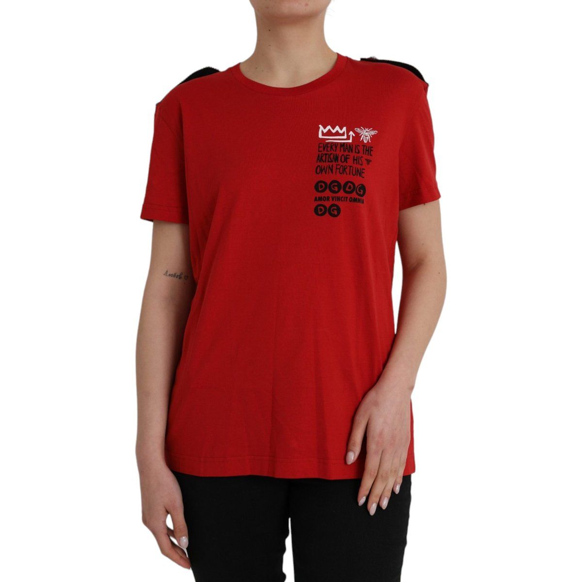 Handgefertigtes Grafik-T-Shirt mit kurzen Ärmeln