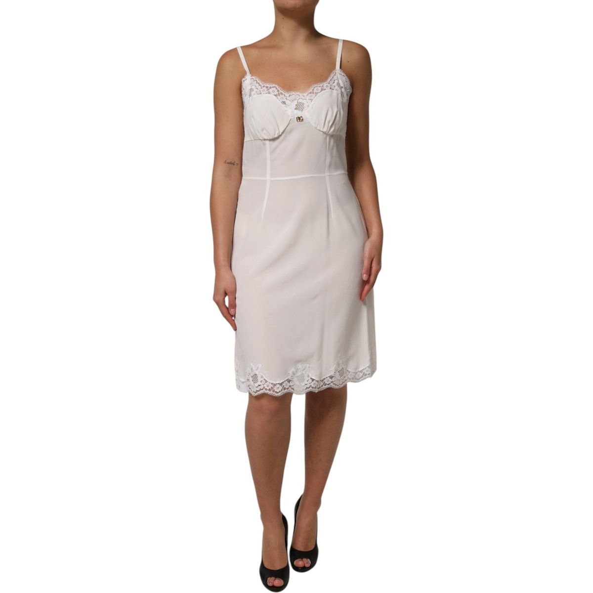 Spitzenbesetztes Nachtkleid