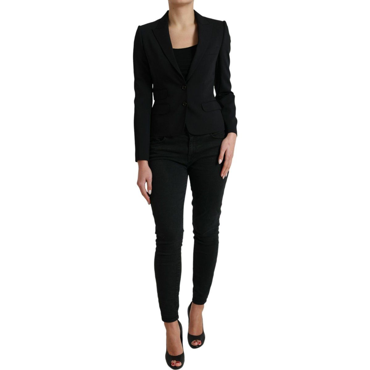Schwarzer Blazer im professionellen Stil