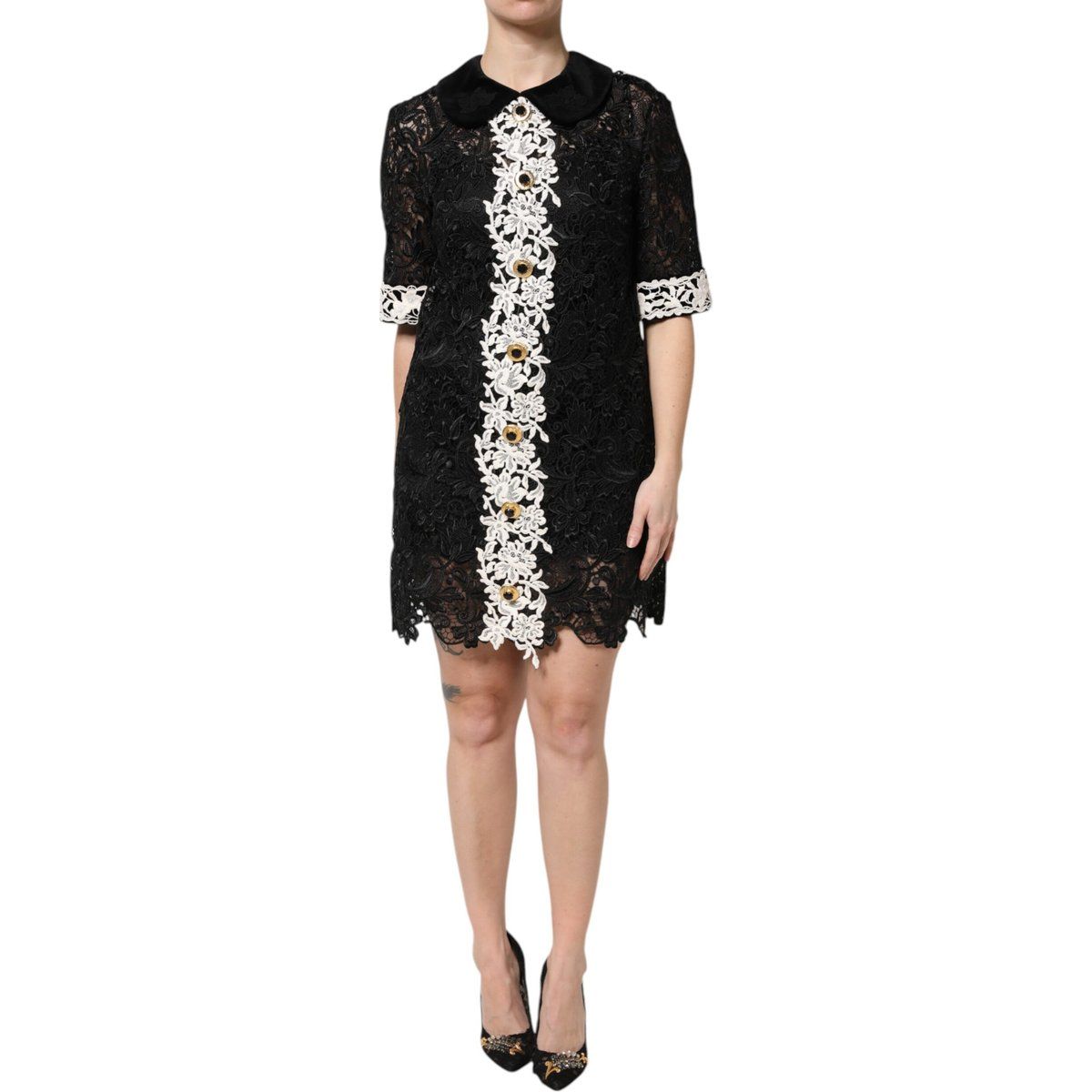 Spitzen-Minikleid mit floralen Verzierungen