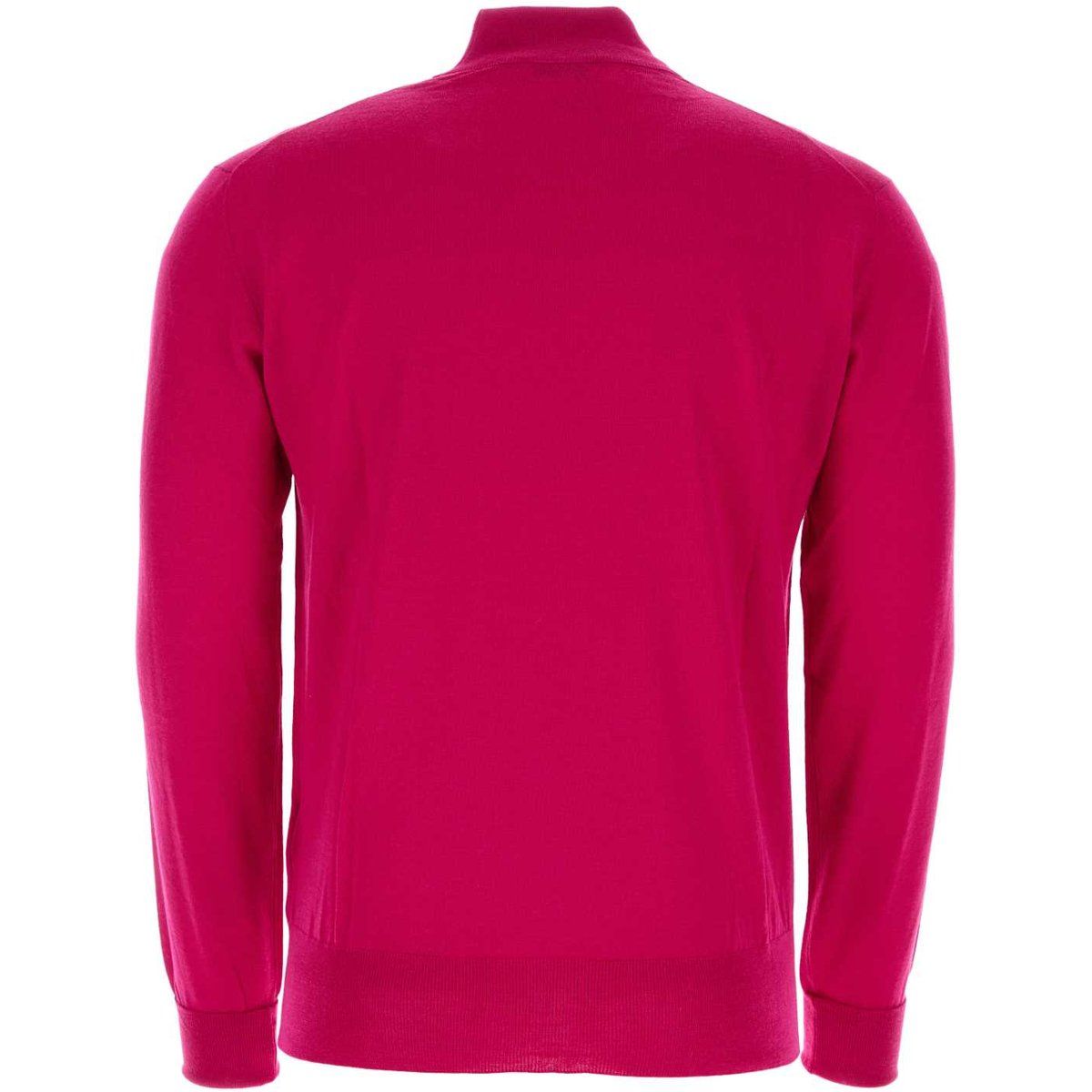 Klassischer Strickpullover mit Stehkragen