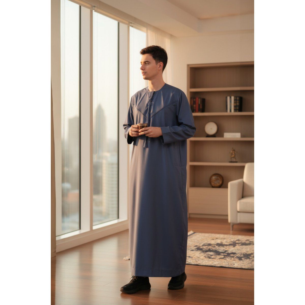 Elegante marokkanische Jubba-Robe mit Stickerei
