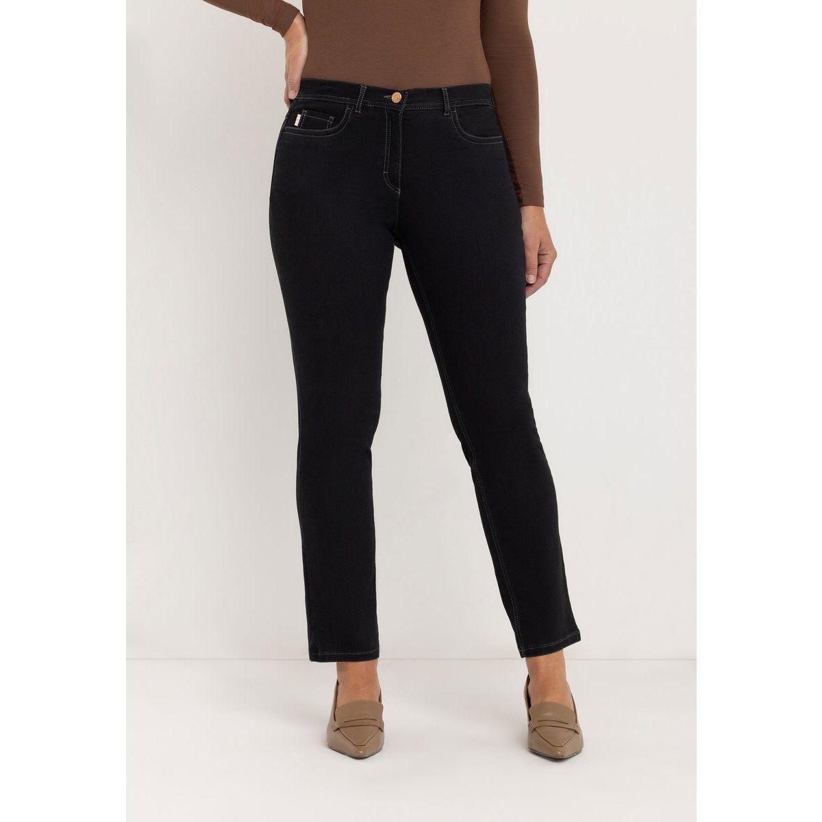 Schmal geschnittene Hose mit geradem Bein