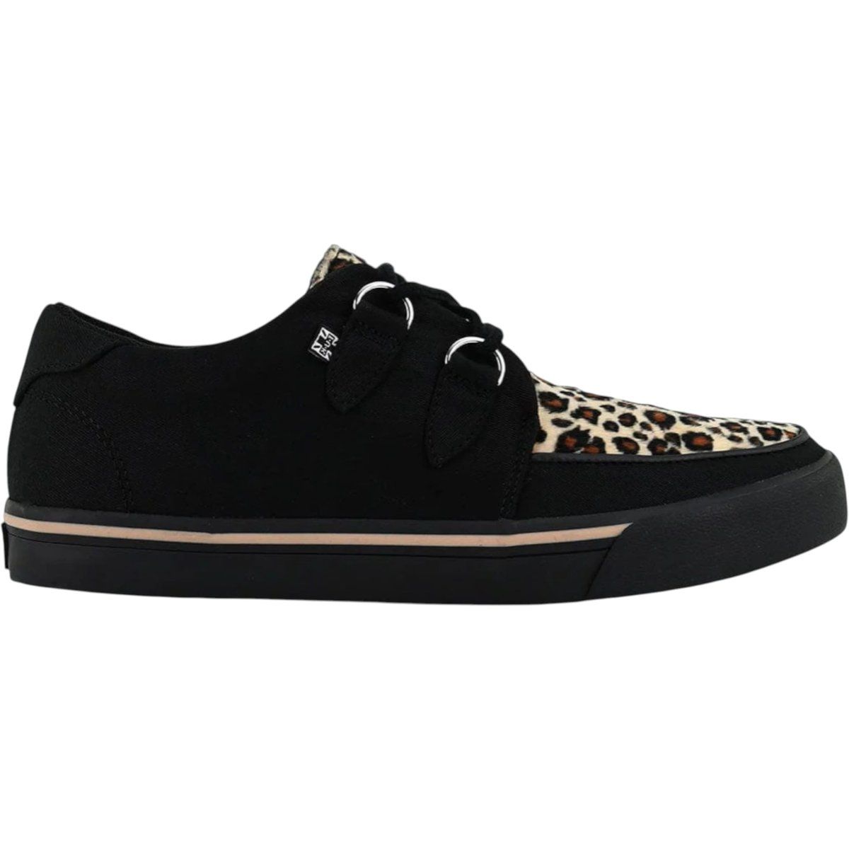 Schwarzer Sneaker mit Leopardenmuster