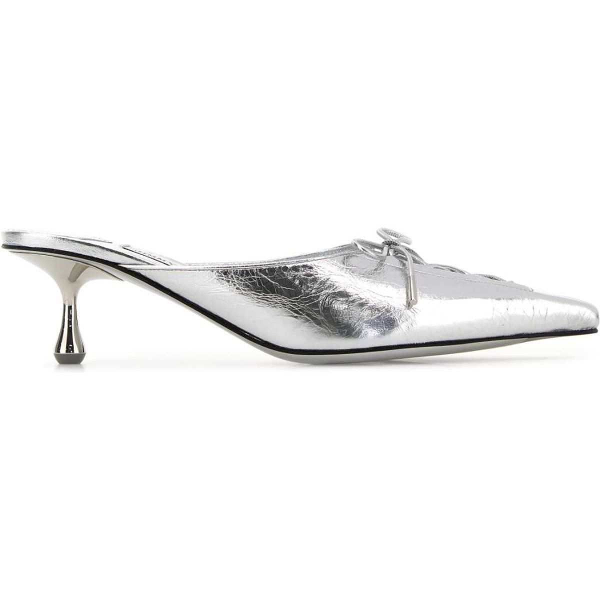 Silberne Mules mit Kitten-Absatz