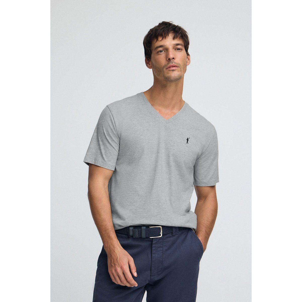 Herren meliertes graues T-Shirt mit V-Ausschnitt