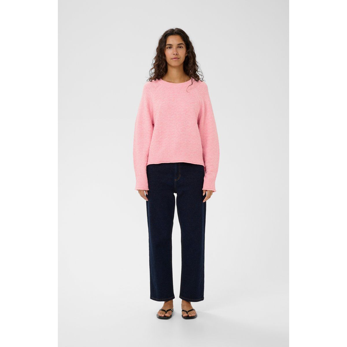 Locker geschnittener Pullover mit Rundhalsausschnitt