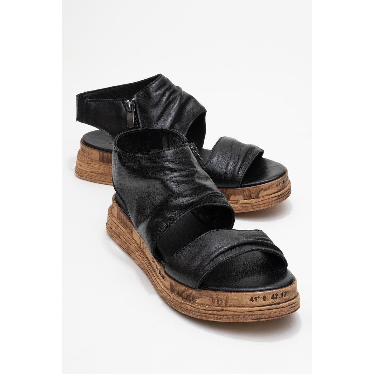Lunas Leder Side-Zip Flach Absatz Sandale