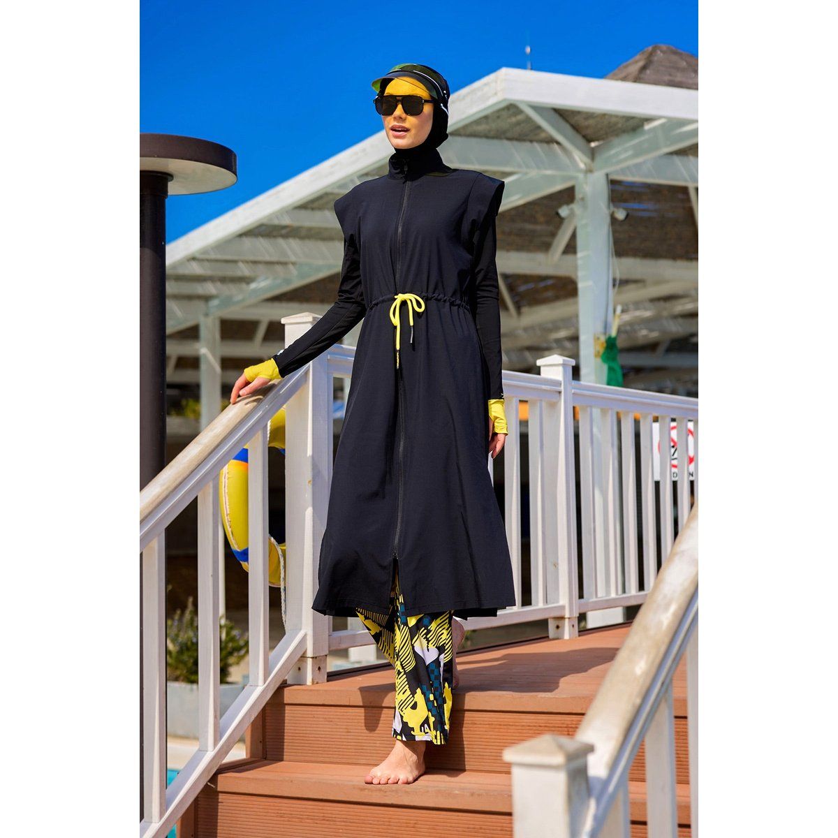 Modisches Burkini-Set mit Frontreißverschluss