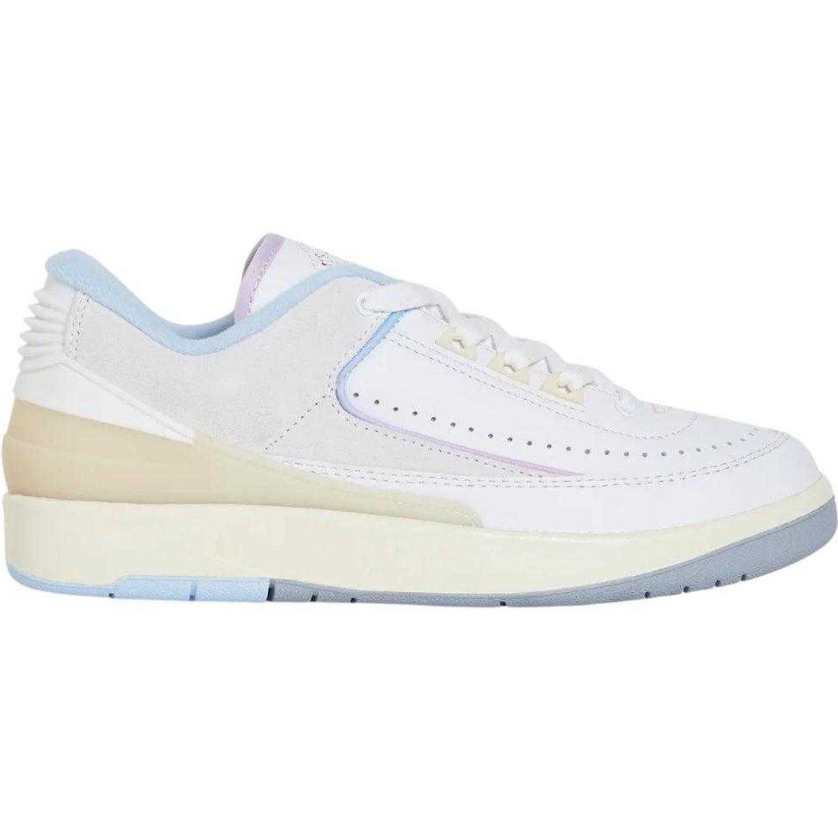 Nike - "Air Jordan 2" Retro Sneaker für Damen, Leder, niedrig geschnitten (Weiß/Cremefarbe)