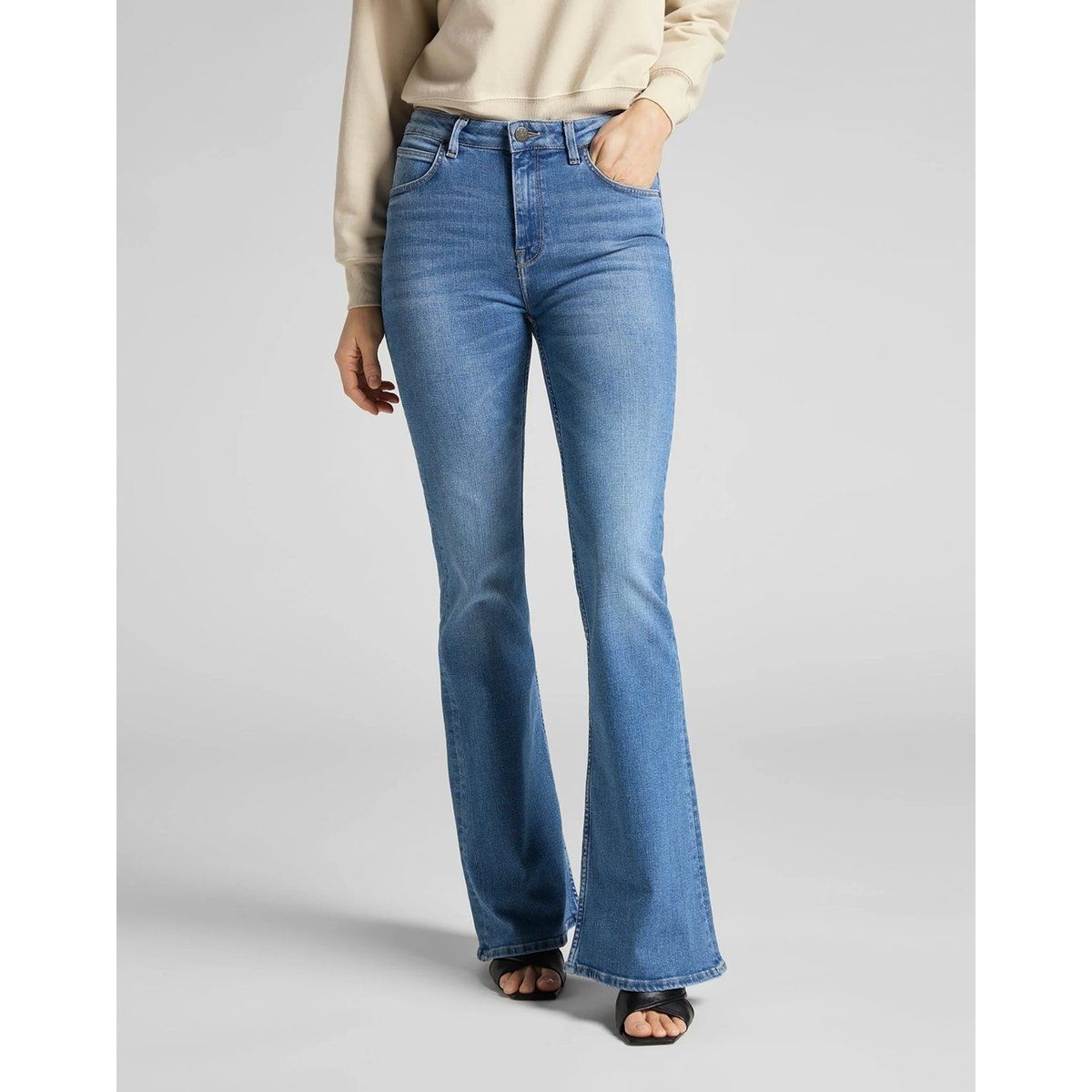 Schlagjeans mit hoher Taille