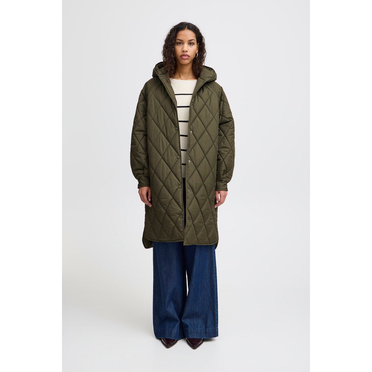 Oversize Steppmantel mit Kapuze und langer Form