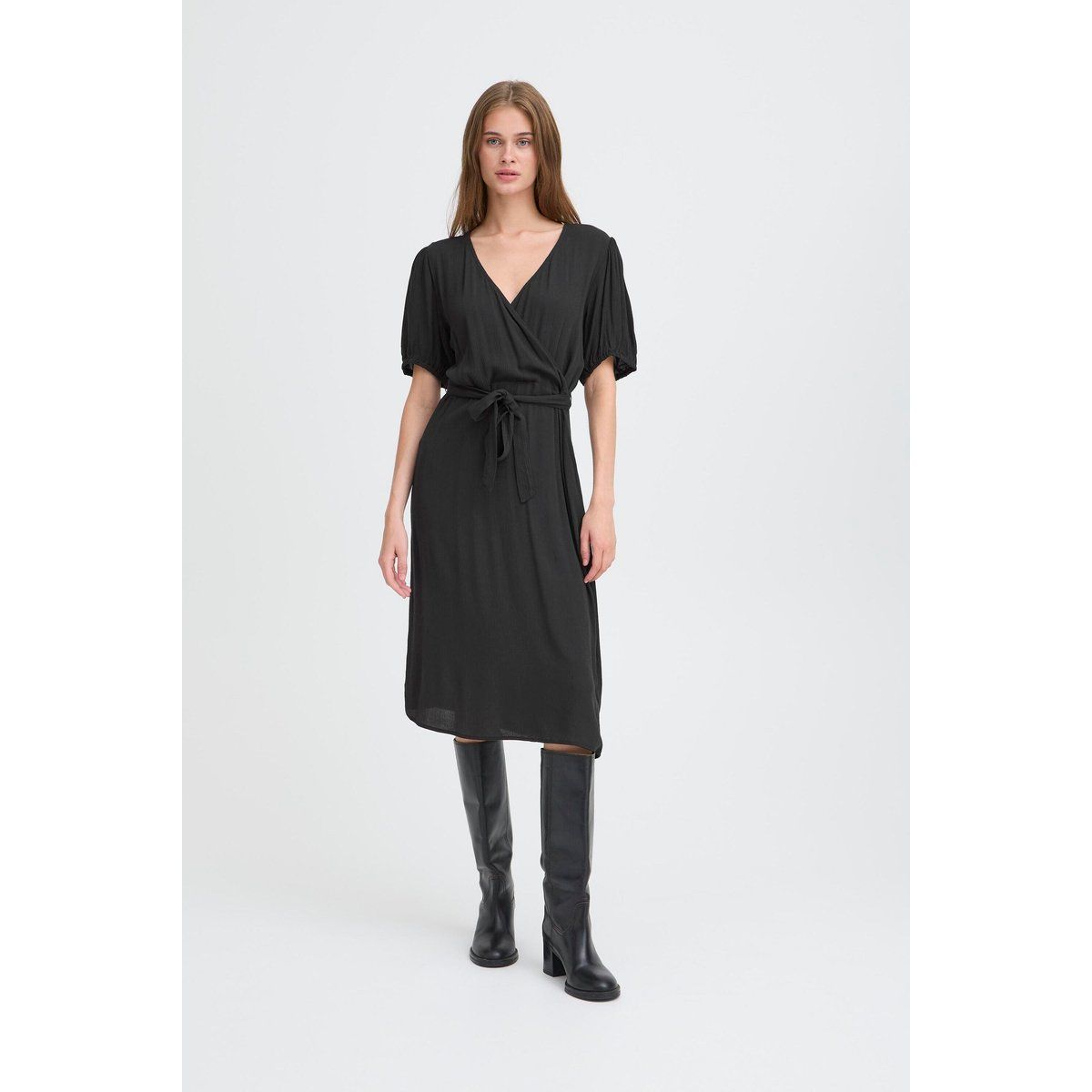 Wickel-Midikleid mit Puffärmeln