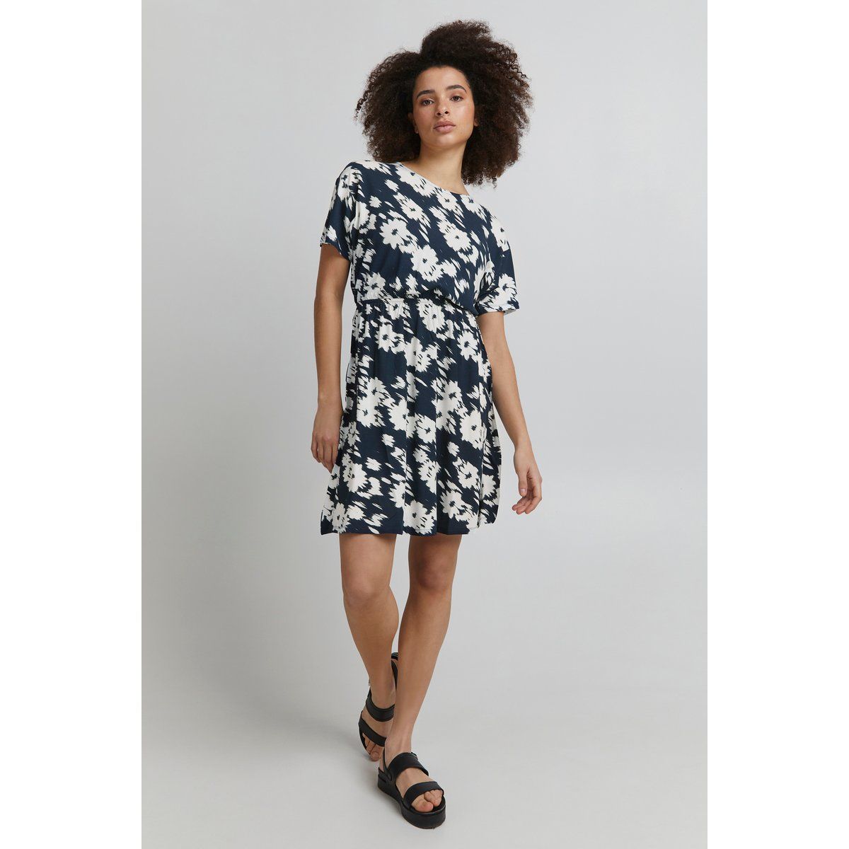 Jerseykleid mit abstraktem Blumenmuster