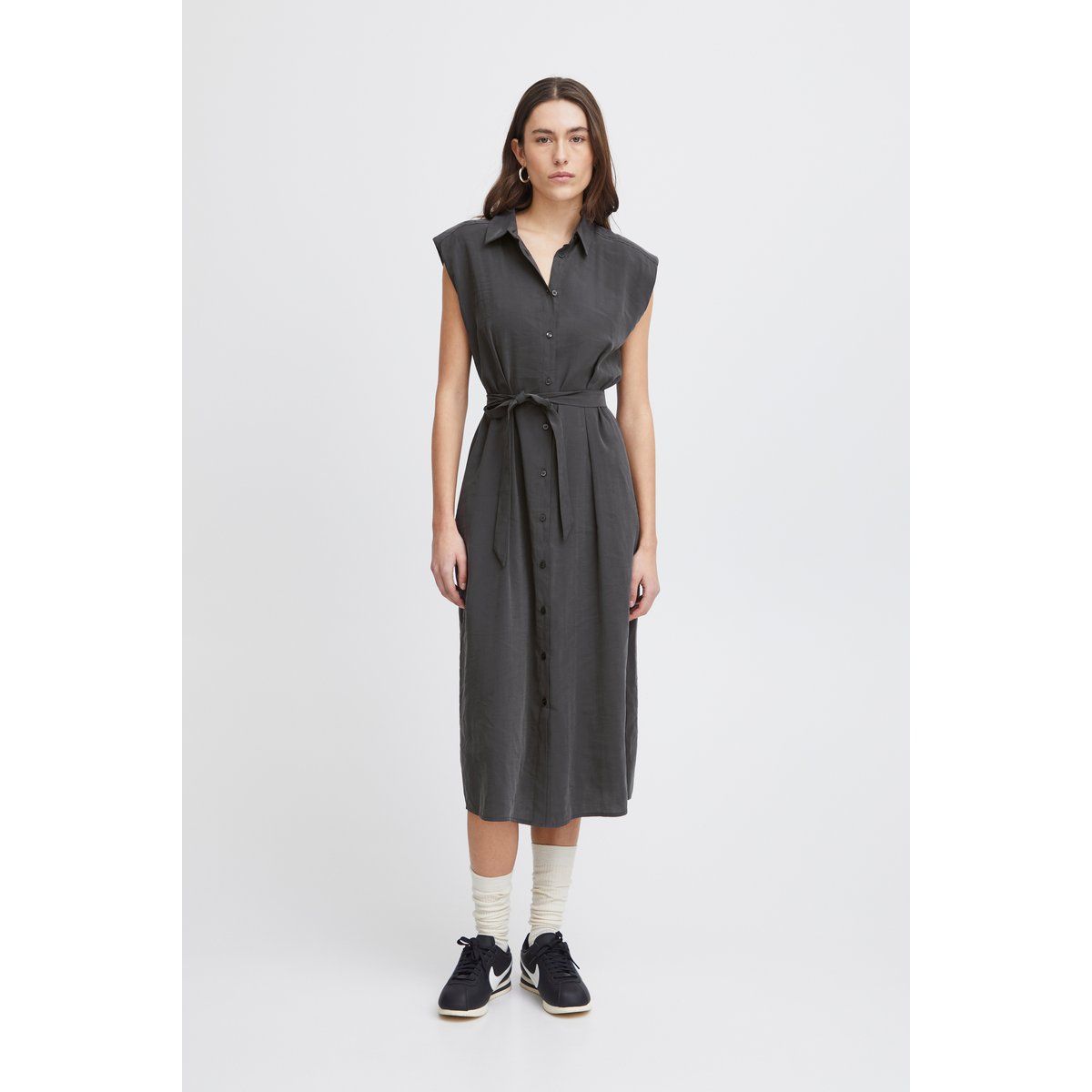 Ärmelloses Midi-Hemdkleid mit Gürtel