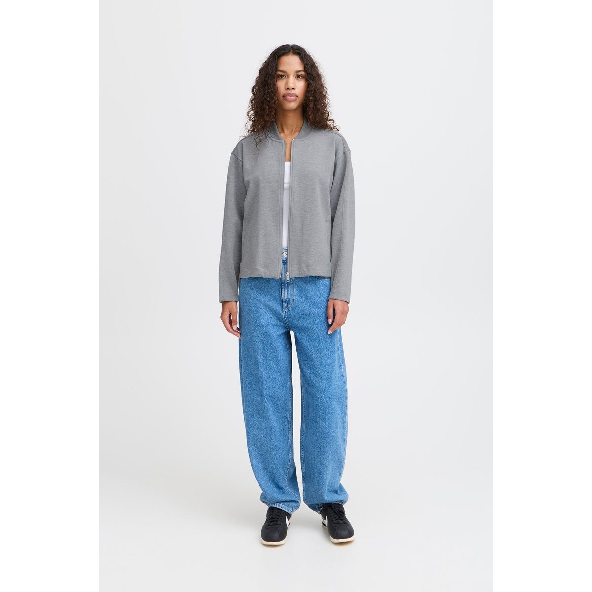Minimalistische Bomberjacke mit Reißverschluss