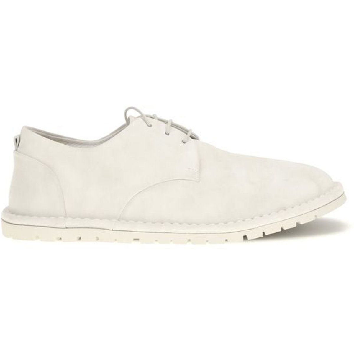 Minimalistische Wildleder-Derbyschuhe