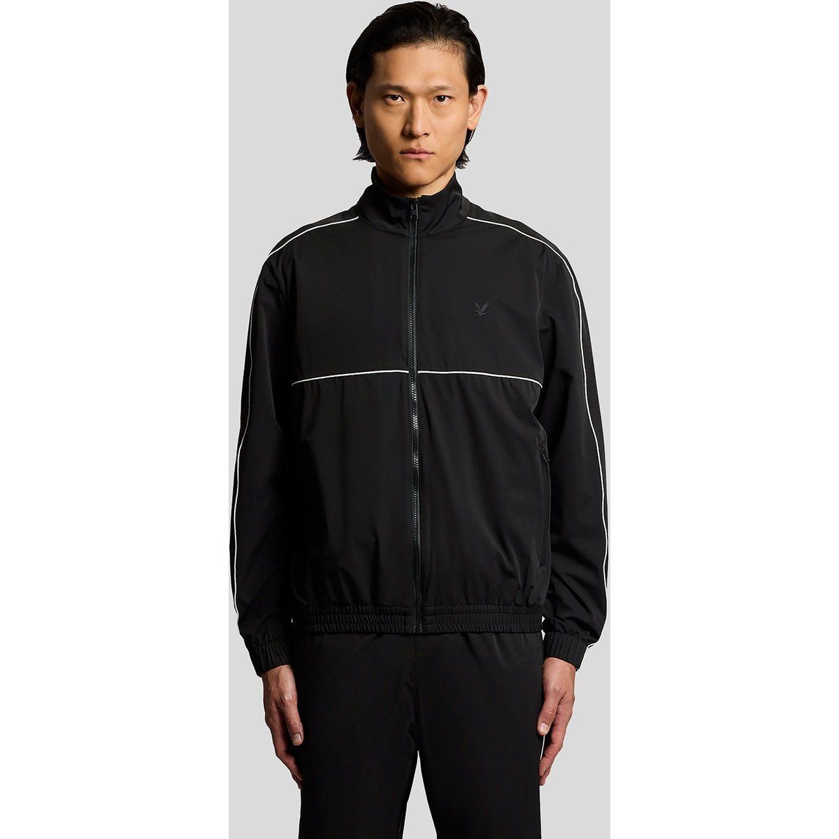 Leichte sportliche Trainingsjacke