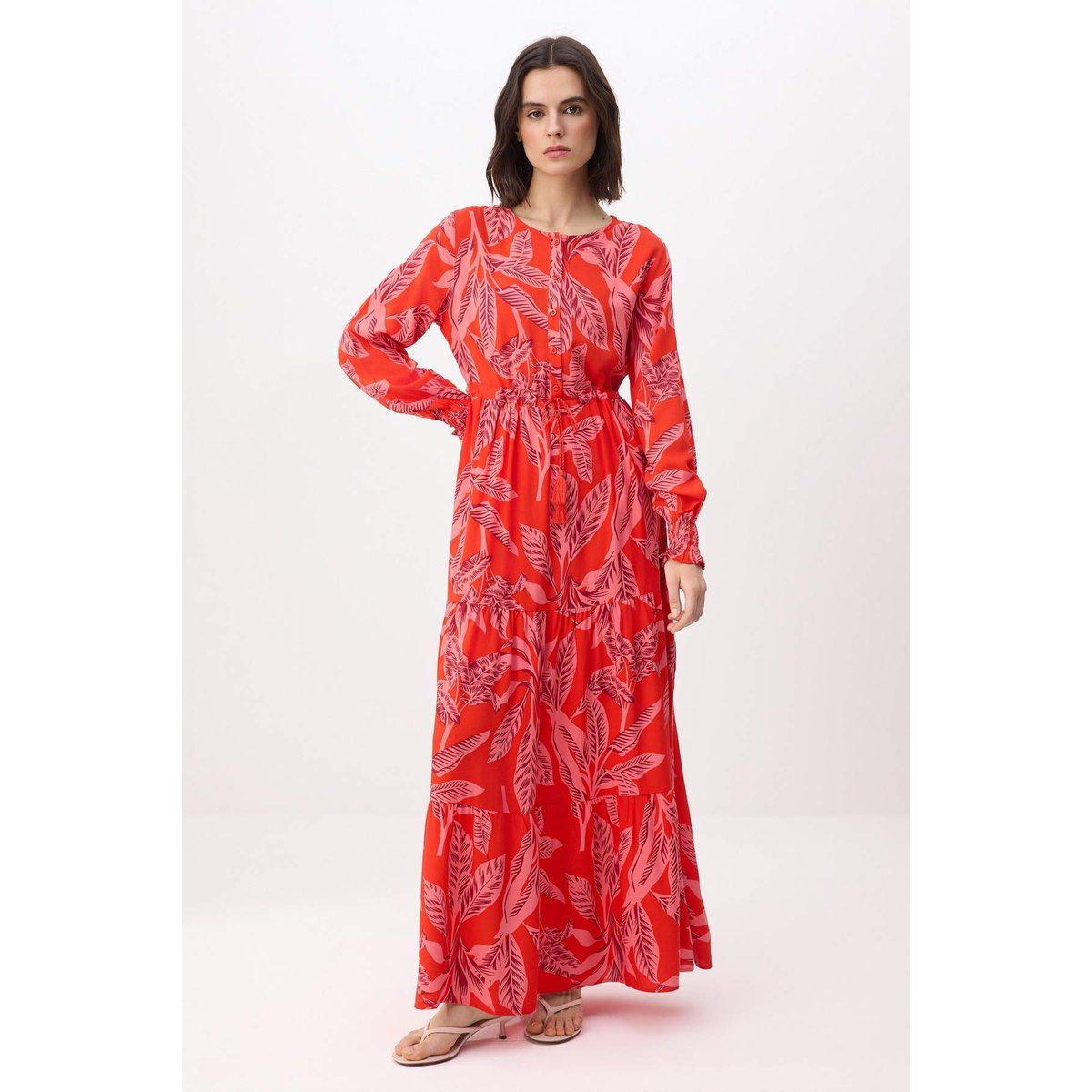 Maxikleid mit Blumenmuster und langen Ärmeln
