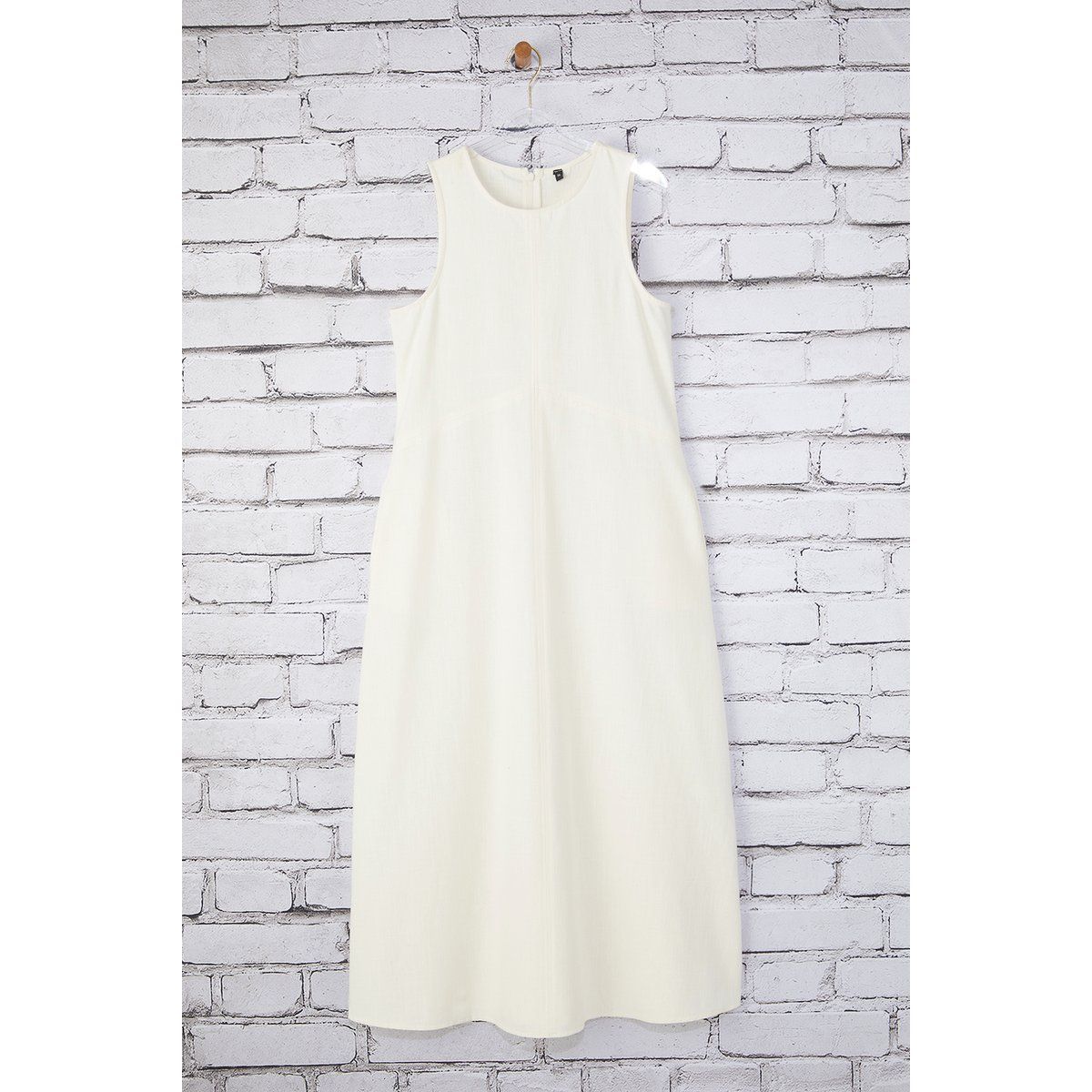 Ärmelloses, gerades Midikleid