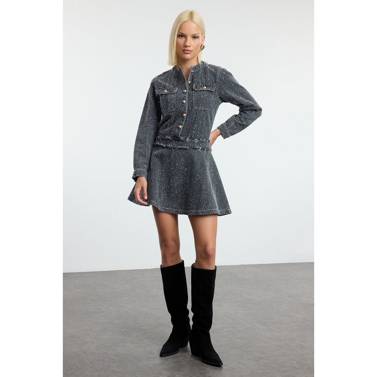 Mini-Kleid mit Struktur im Jacken-Stil