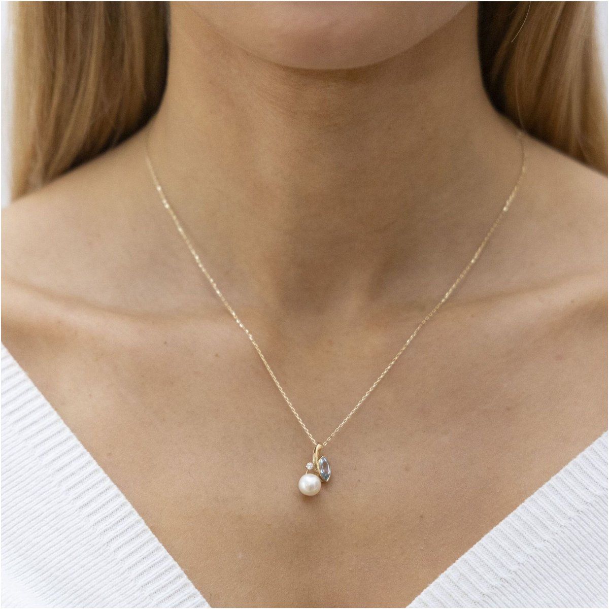 Goldkette mit Perle und Topas